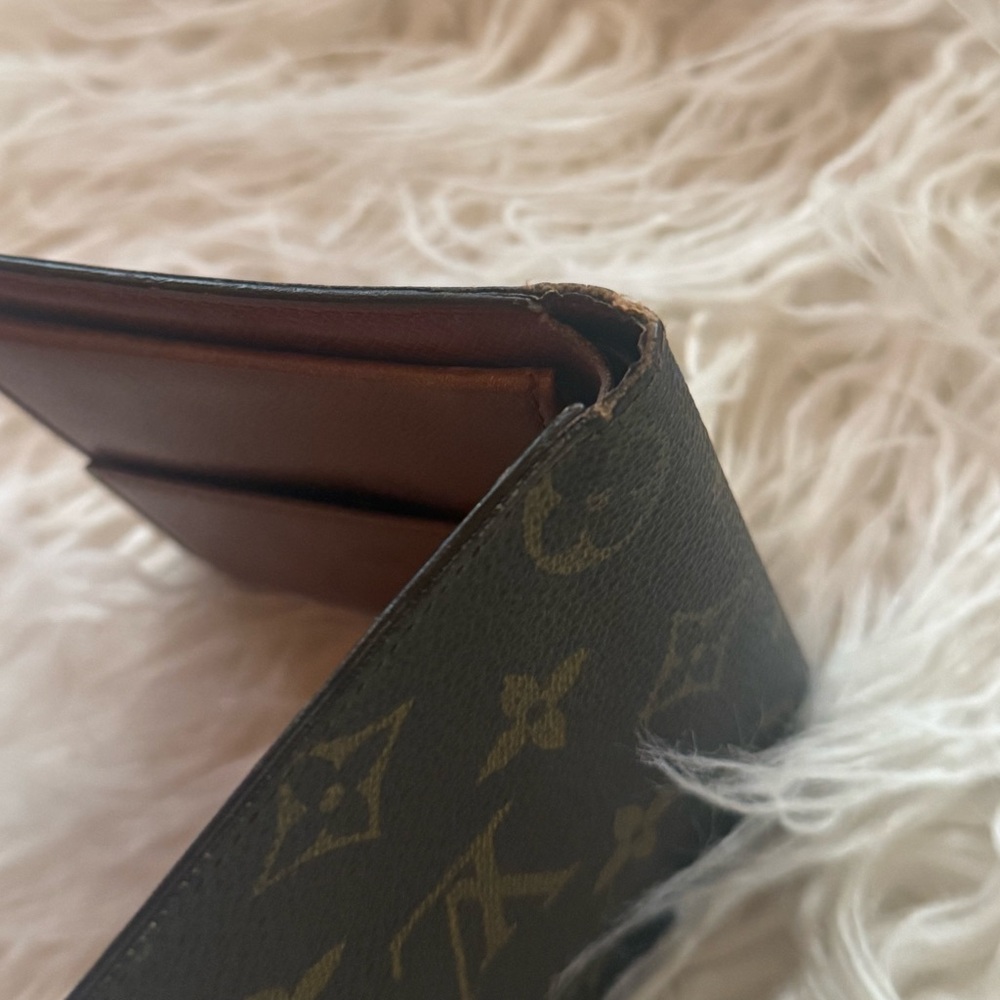 Authentic Louis Vuitton Monogram Wallet - Picture 7 of 9